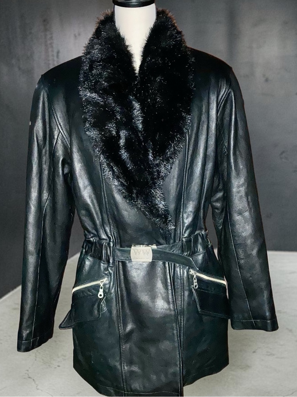 Willi Wear Black Lambskin Leather Jacket w/ Fur Collar. ๐ค Classic. Size M